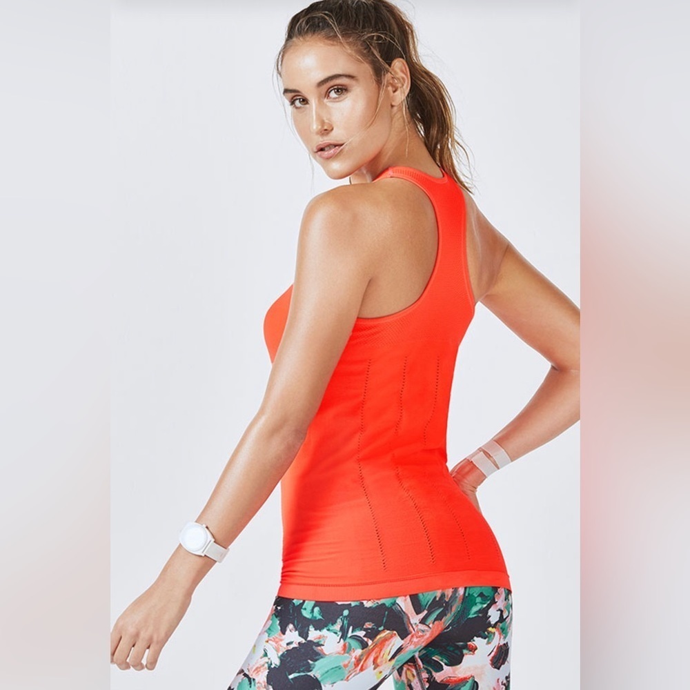 Fabletics Delta Seamless Tank, hot orange